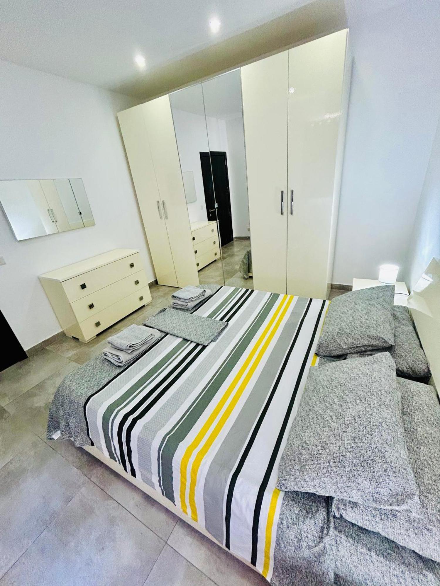 Cosy Seaside Apt, 200M From The Seafront Gzira Luaran gambar
